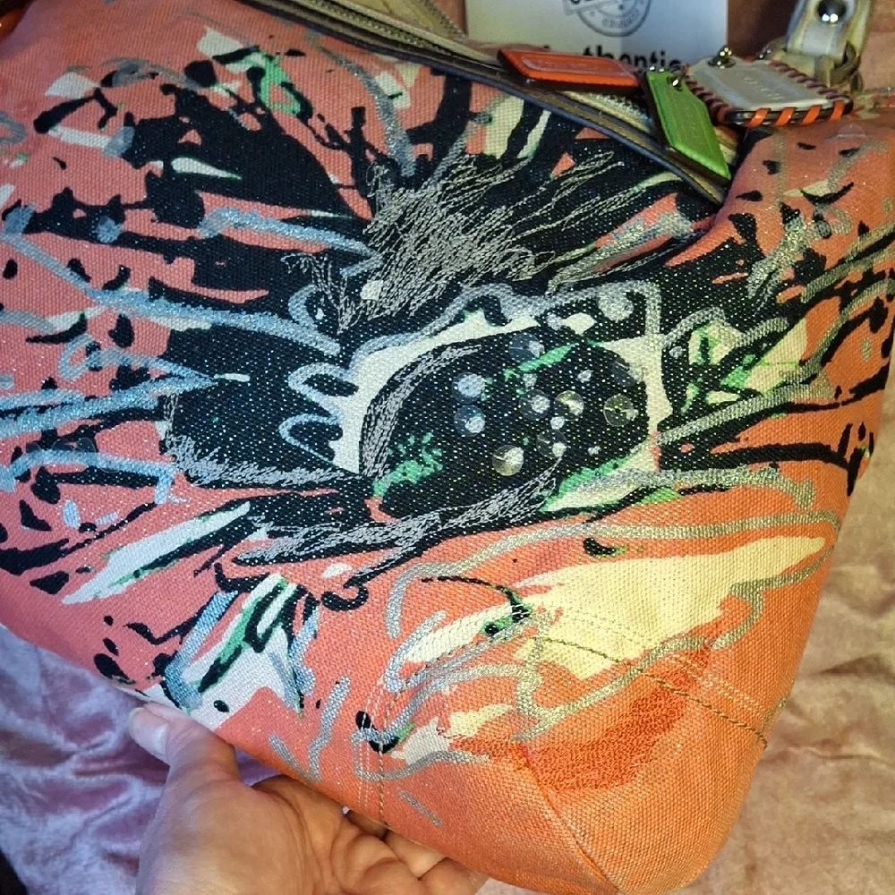 COACH PEACE POPPY RARE XL Canvas Floral Print Tote Bag in Coral and Cream - Picture 2 of 7